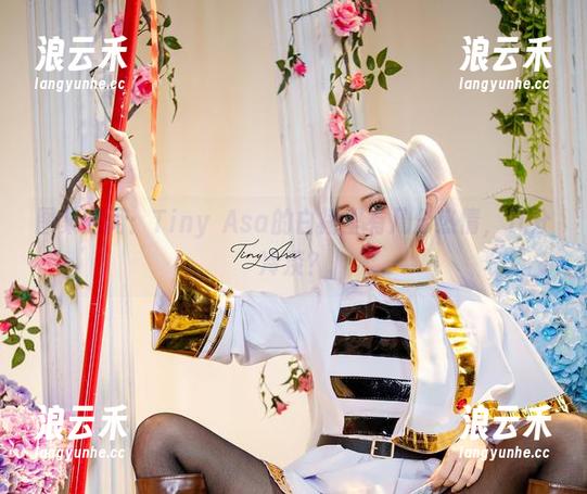 图集时间：Tiny Asa的白裙里有几分热情，几分冷淡？